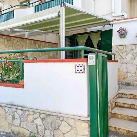 Apartment Maison De Corail Mattinata